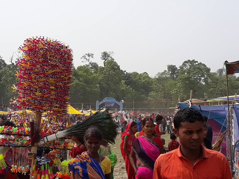 बैशाख १ गते सलहेश फुलवारी मेलामा दर्शनार्थी